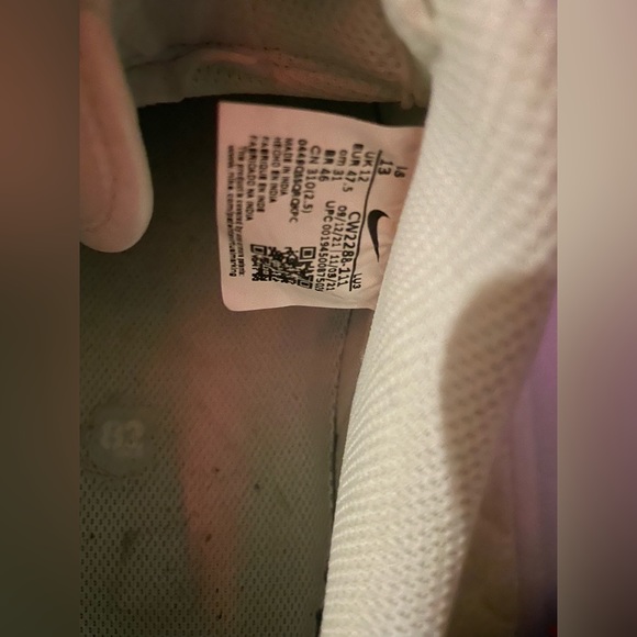 Nike Air Force 1 - Picture 4 of 8